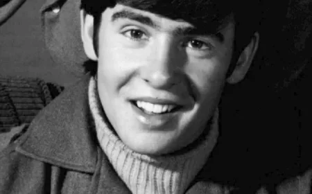 Davy Jones Net Worth, Relationships, Age/Birthdate & Birthday Facts
