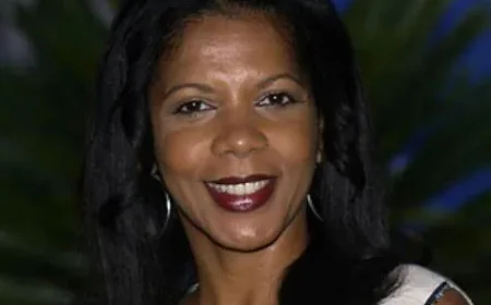 Penny Johnson Net Worth, Relationships, Age/Birthdate & Birthday Facts