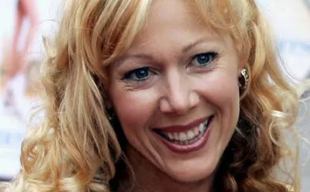 Lynn-Holly Johnson Net Worth, Relationships, Age/Birthdate & Birthday Facts