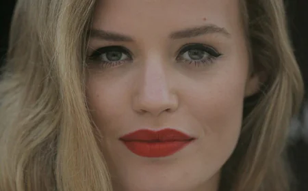 Georgia May Jagger Net Worth, Relationships, Age/Birthdate & Birthday Facts