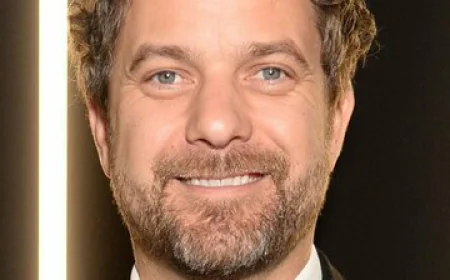 Joshua Jackson Net Worth, Relationships, Age/Birthdate & Birthday Facts