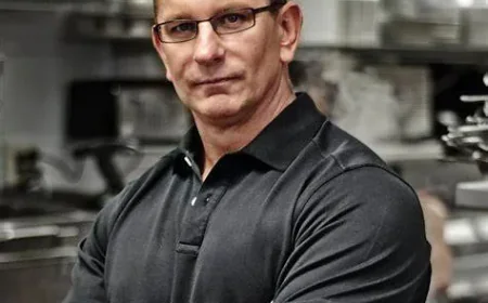 Robert Irvine Net Worth, Relationships, Age/Birthdate & Birthday Facts