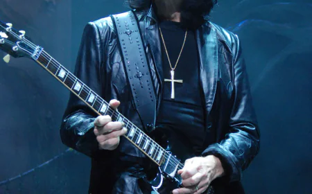Tony Iommi Net Worth, Relationships, Age/Birthdate & Birthday Facts