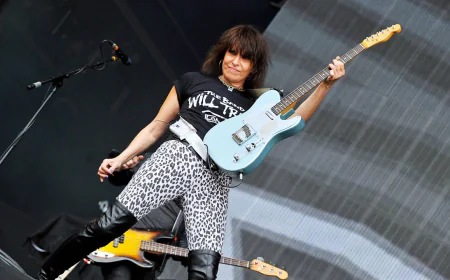 Chrissie Hynde Net Worth, Relationships, Age/Birthdate & Birthday Facts