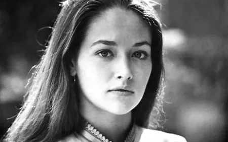 Olivia Hussey Net Worth, Relationships, Age/Birthdate & Birthday Facts