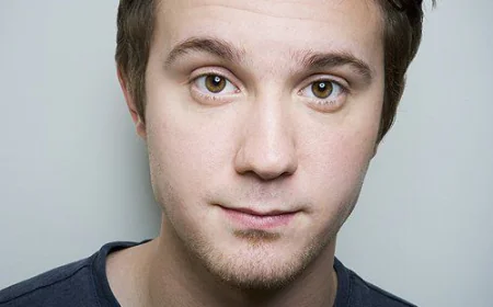 Sam Huntington Net Worth, Relationships, Age/Birthdate & Birthday Facts