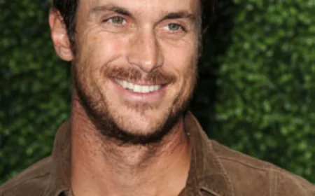 Oliver Hudson Net Worth, Relationships, Age/Birthdate & Birthday Facts
