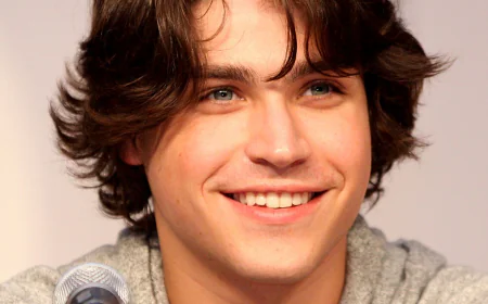 Logan Huffman Net Worth, Relationships, Age/Birthdate & Birthday Facts