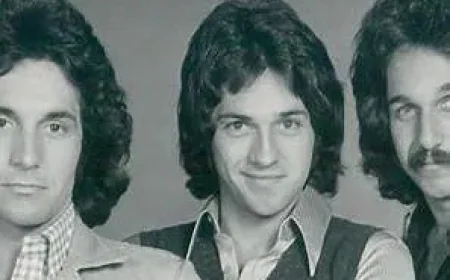 Brett Hudson Net Worth, Relationships, Age/Birthdate & Birthday Facts