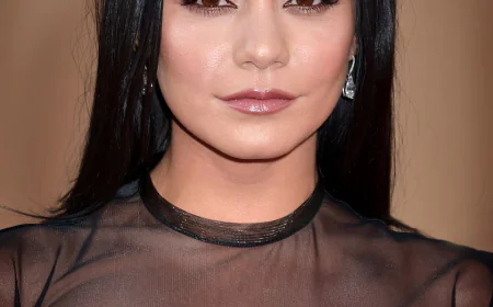 Vanessa Hudgens Net Worth, Relationships, Age/Birthdate & Birthday Facts