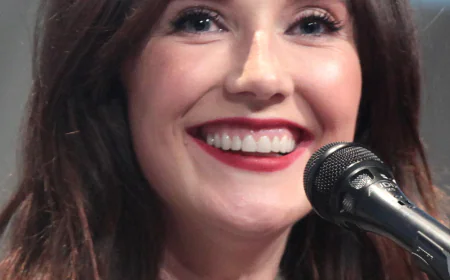 Carice van Houten Net Worth, Relationships, Age/Birthdate & Birthday Facts