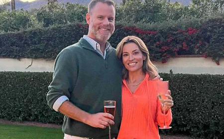 Kit Hoover Net Worth, Relationships, Age/Birthdate & Birthday Facts