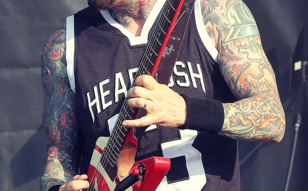 Jason Hook Net Worth, Relationships, Age/Birthdate & Birthday Facts
