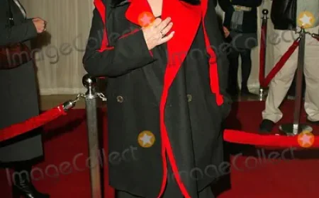 Catherine Hicks Net Worth, Relationships, Age/Birthdate & Birthday Facts