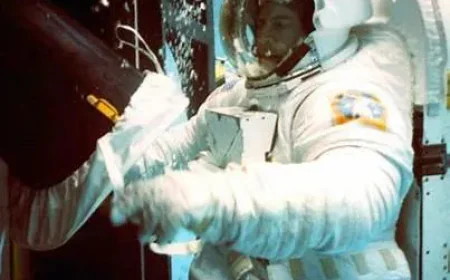 Homer Hickam Net Worth, Relationships, Age/Birthdate & Birthday Facts