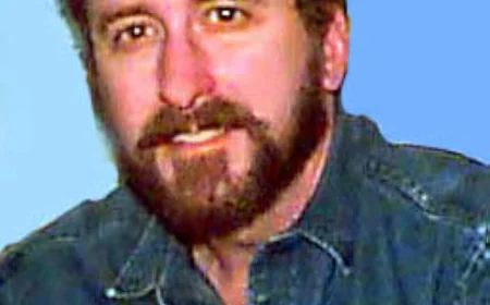 Fraser Clarke Heston Net Worth, Relationships, Age/Birthdate & Birthday Facts