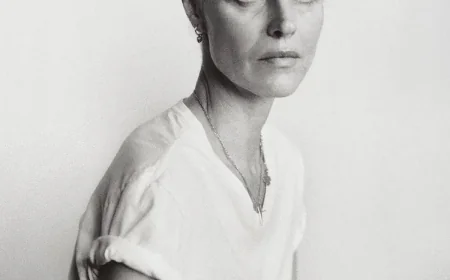 Eva Herzigova Net Worth, Relationships, Age/Birthdate & Birthday Facts