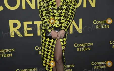 Natasha Henstridge Net Worth, Relationships, Age/Birthdate & Birthday Facts