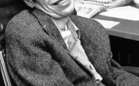 Stephen Hawking Net Worth, Relationships, Age/Birthdate & Birthday Facts