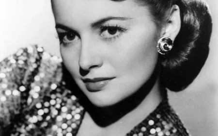 Olivia de Havilland Net Worth, Relationships, Age/Birthdate & Birthday Facts