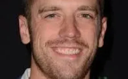 Bret Harrison Net Worth, Relationships, Age/Birthdate & Birthday Facts