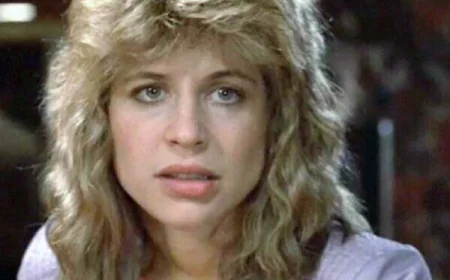Linda Hamilton Net Worth, Relationships, Age/Birthdate & Birthday Facts