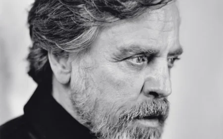 Mark Hamill Net Worth, Relationships, Age/Birthdate & Birthday Facts