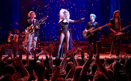 Lena Hall Net Worth, Relationships, Age/Birthdate & Birthday Facts