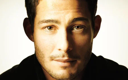Brian Hallisay Net Worth, Relationships, Age/Birthdate & Birthday Facts