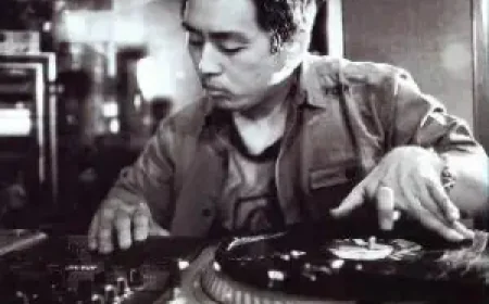 Joe Hahn Net Worth, Relationships, Age/Birthdate & Birthday Facts