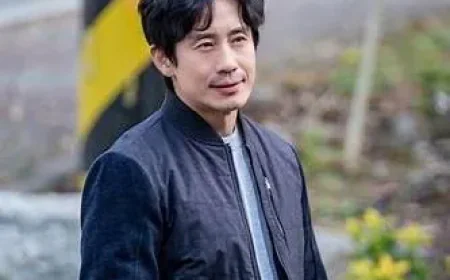 Shin Ha-kyun Net Worth, Relationships, Age/Birthdate & Birthday Facts
