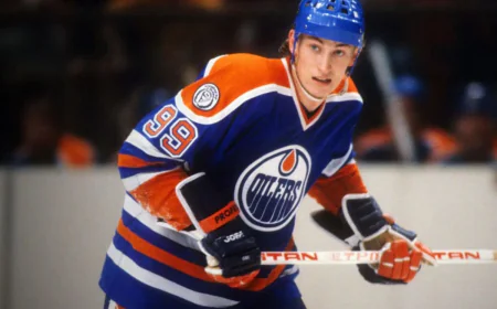 Wayne Gretzky Net Worth, Relationships, Age/Birthdate & Birthday Facts