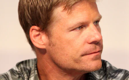 Joel Gretsch Net Worth, Relationships, Age/Birthdate & Birthday Facts