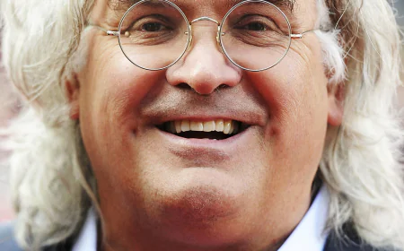 Paul Greengrass Net Worth, Relationships, Age/Birthdate & Birthday Facts