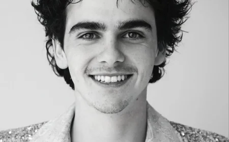 Jack Dylan Grazer Net Worth, Relationships, Age/Birthdate & Birthday Facts