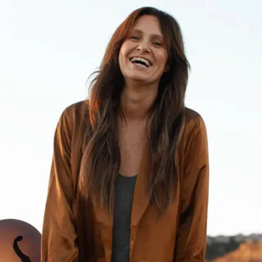 Kasey Chambers Net Worth, Relationships, Age/Birthdate & Birthday