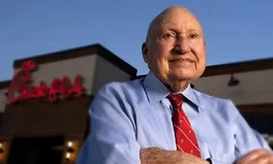 Samuel Truett Cathy Net Worth, Relationships, Age/Birthdate & Birthday