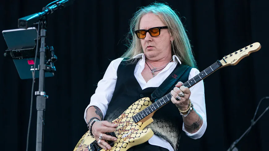 Jerry Cantrell Net Worth, Relationships, Age/Birthdate & Birthday