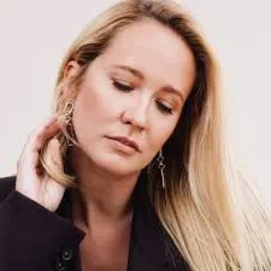 Anna Camp Net Worth, Relationships, Age/Birthdate & Birthday