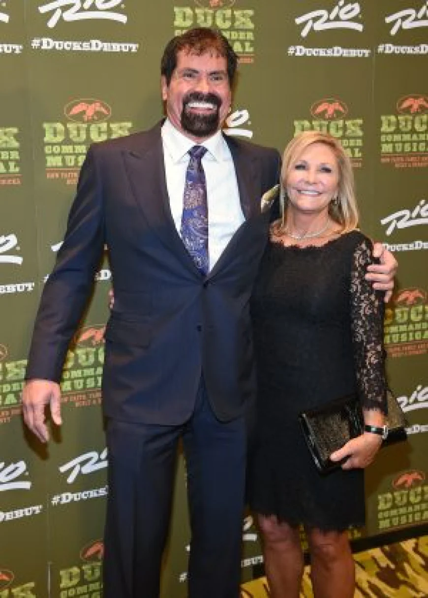 Beth Busbice Net Worth, Relationships, Age/Birthdate & Birthday