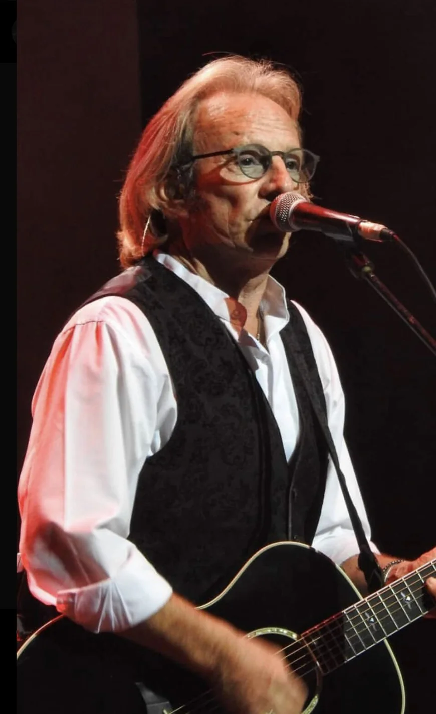 Dewey Bunnell Net Worth, Relationships, Age/Birthdate & Birthday