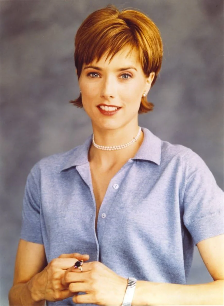 Téa Leoni Net Worth, Relationships, Age/Birthdate & Birthday Facts
