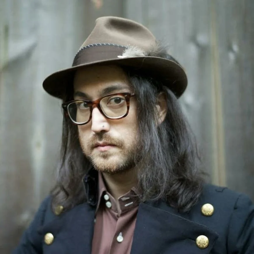 Sean Lennon Net Worth, Relationships, Age/Birthdate & Birthday Facts