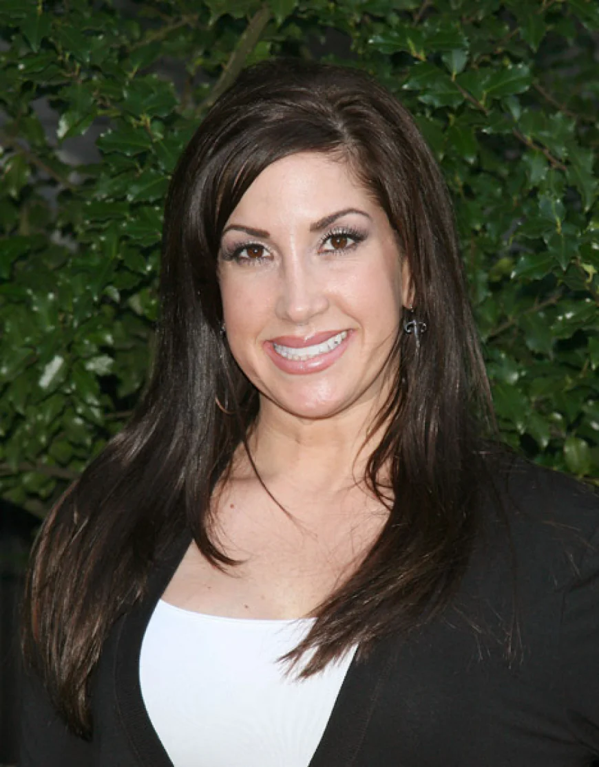 Jacqueline Laurita Net Worth, Relationships, Age/Birthdate & Birthday Facts