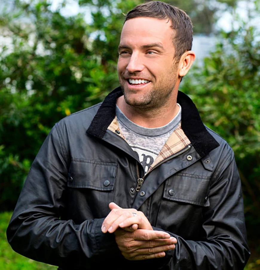 TJ Lavin Net Worth, Relationships, Age/Birthdate & Birthday Facts