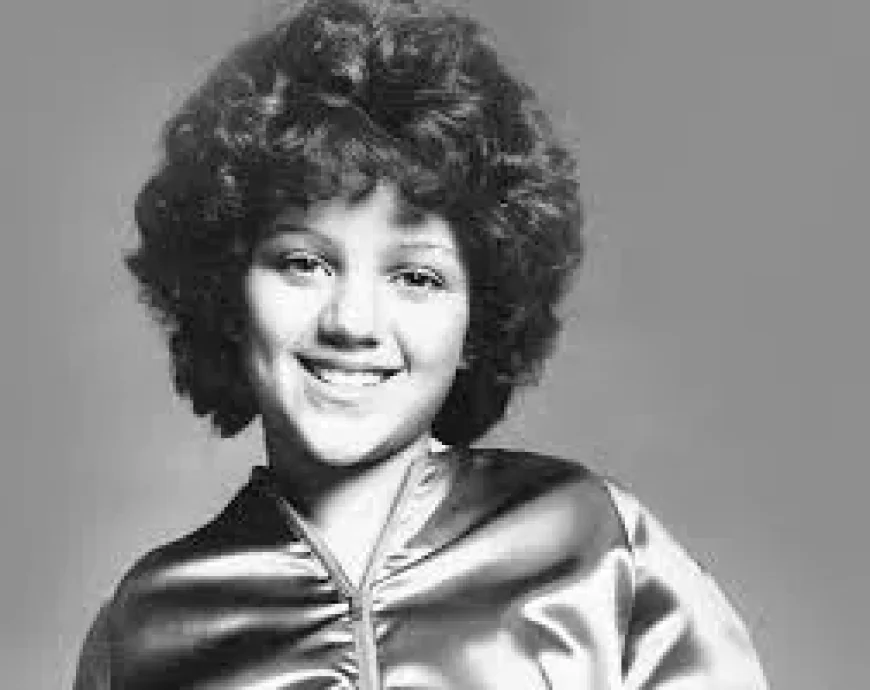 Stacy Lattisaw Net Worth, Relationships, Age/Birthdate & Birthday Facts