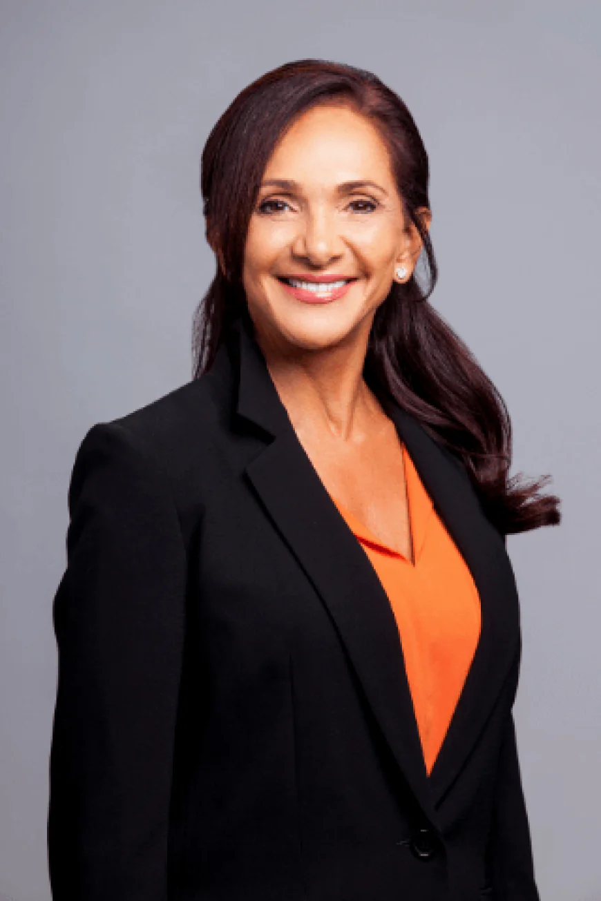 Ellen Latham Net Worth, Relationships, Age/Birthdate & Birthday Facts