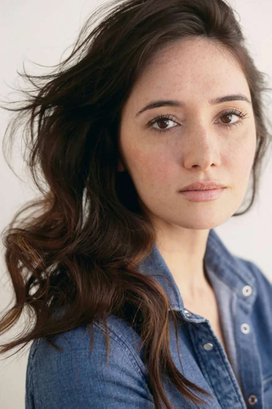 Sara Malakul Lane Net Worth, Relationships, Age/Birthdate & Birthday Facts