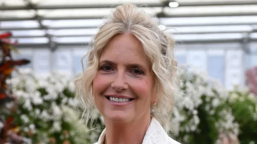 Penny Lancaster Net Worth, Relationships, Age/Birthdate & Birthday Facts