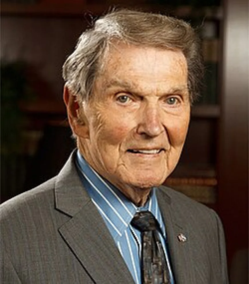 Tim LaHaye Net Worth, Relationships, Age/Birthdate & Birthday Facts